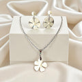 Parure minimaliste Phlox blanc - Aux fleurs de Chloé Parure minimaliste Phlox blanc Parure bijoux Parure bijoux
