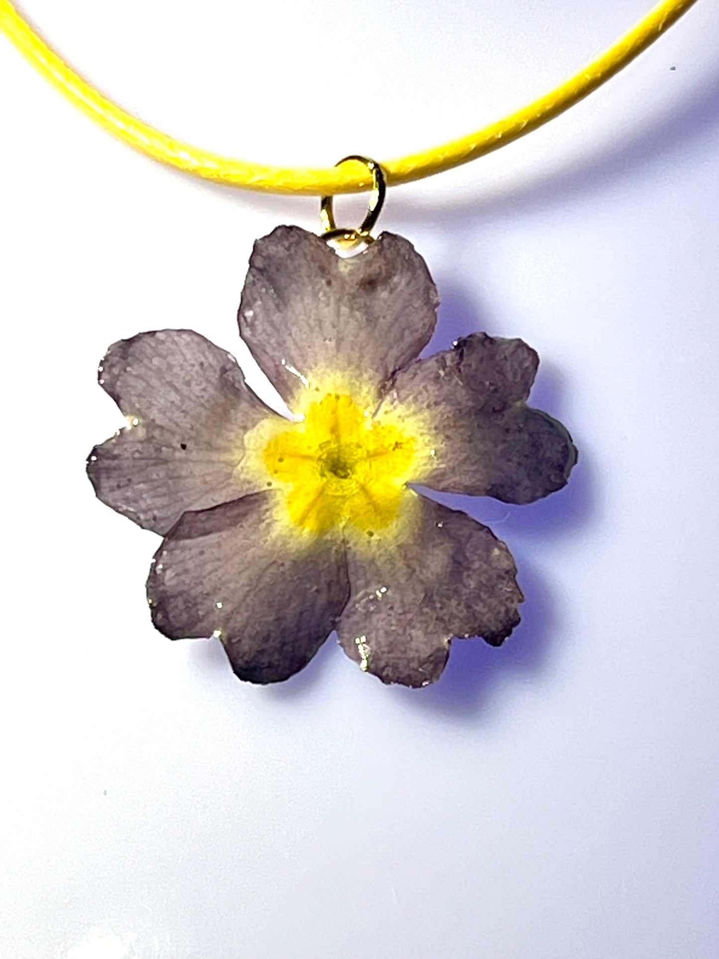 Collier fleur primevère mauve