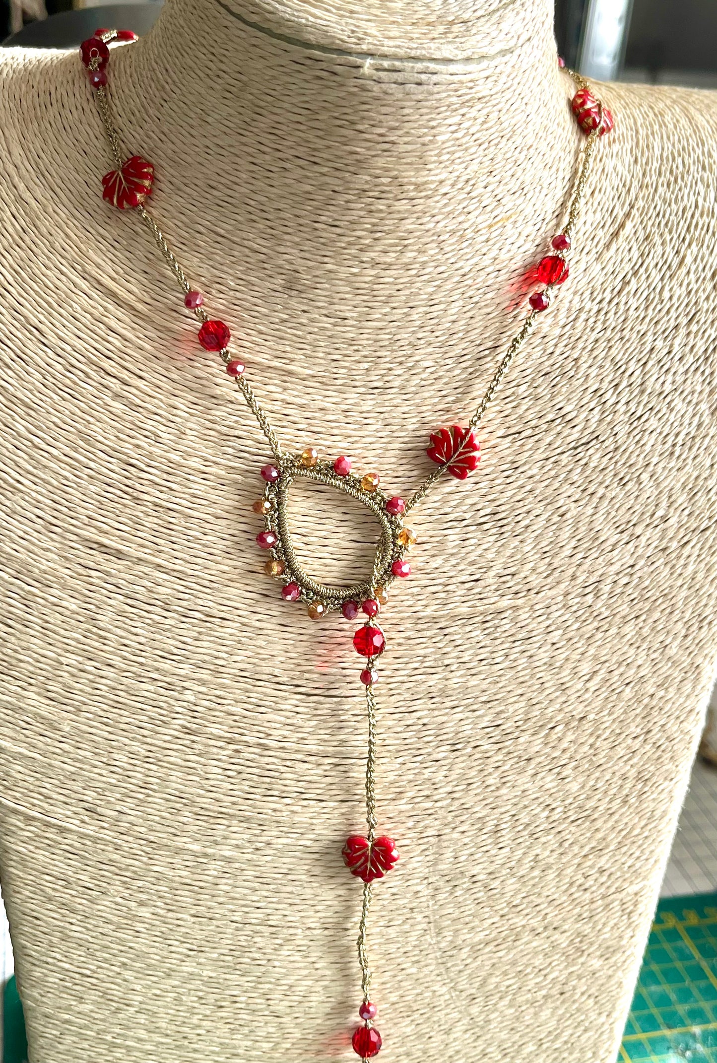 Collier sautoir perles rouges