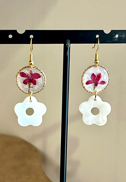 Mother-of-Pearl Flower Earrings – Bohemian Chic Style