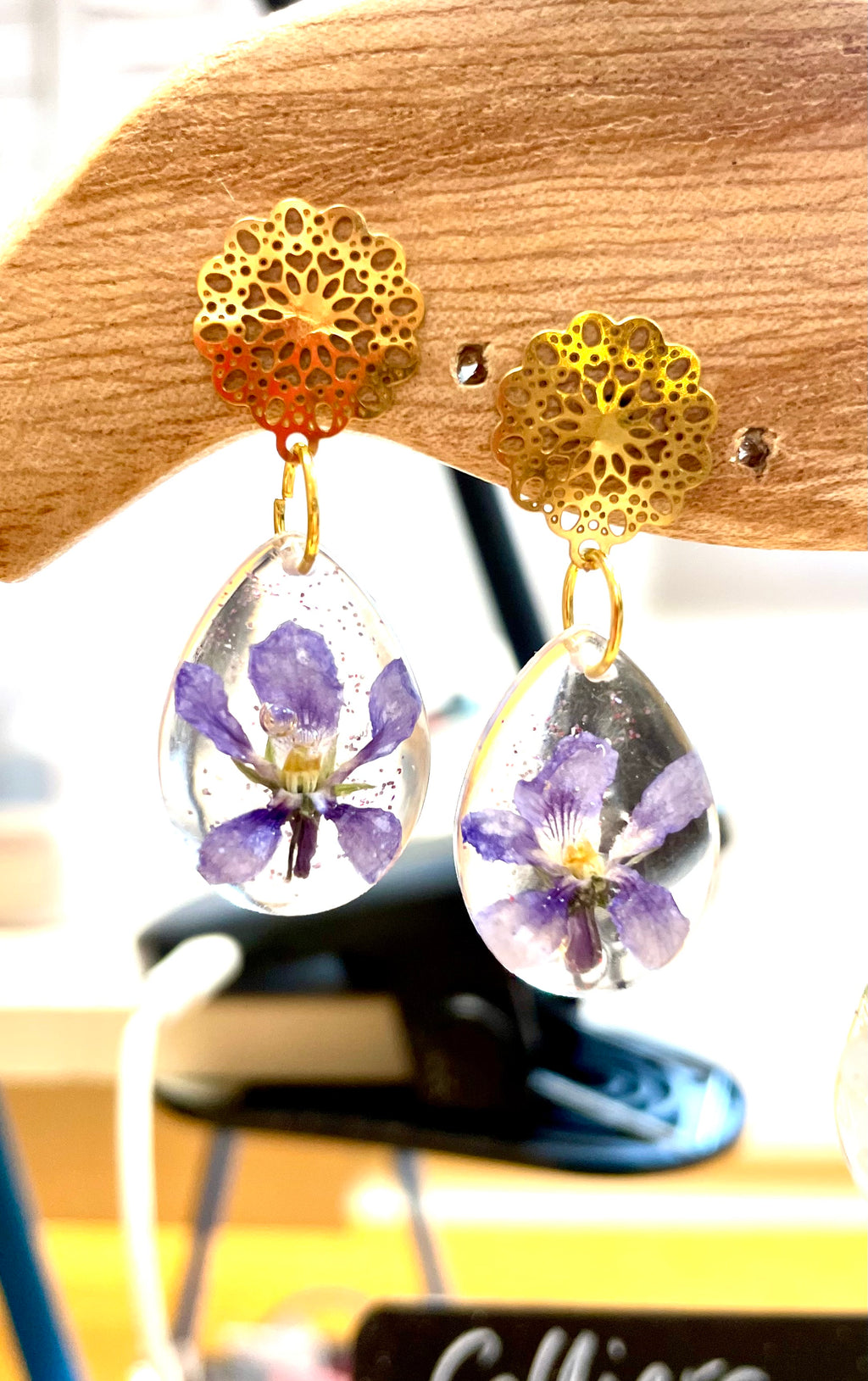 Boucles d’oreilles larmes de violettes - Aux fleurs de Chloé Boucles d’oreilles larmes de violettes Boucles d’oreilles Boucles d’oreilles