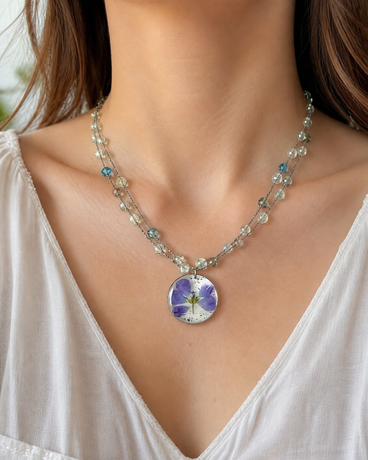 🌸 Collier Fleur de Lin & Perles au Crochet- “Un fragment de nature à porter sur soi”