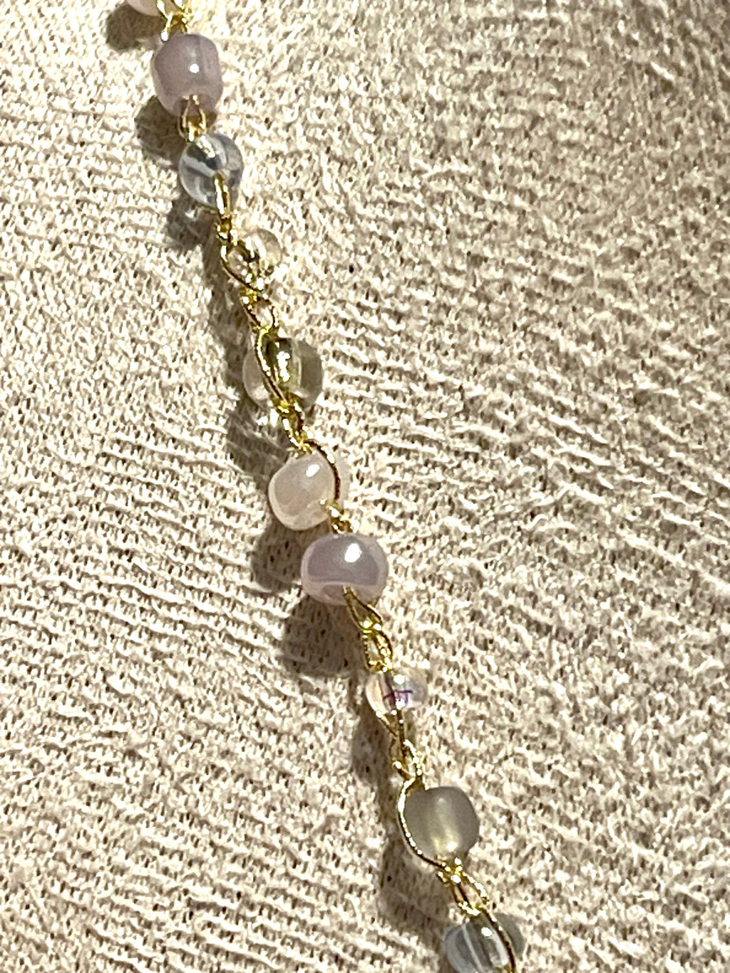 Collier au crochet & Pétale de Rose naturelle