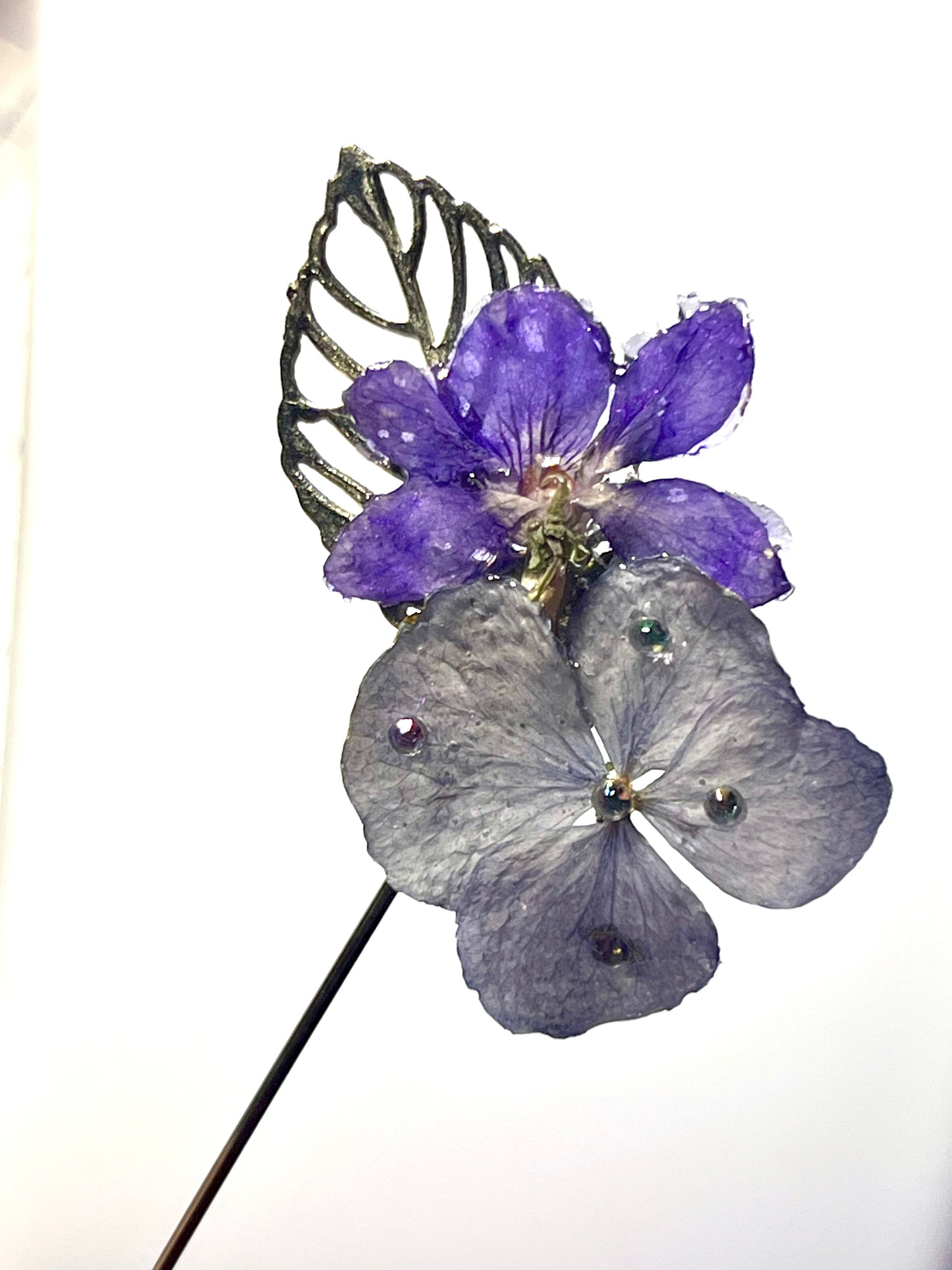 Épingle broche Violette & hortensia