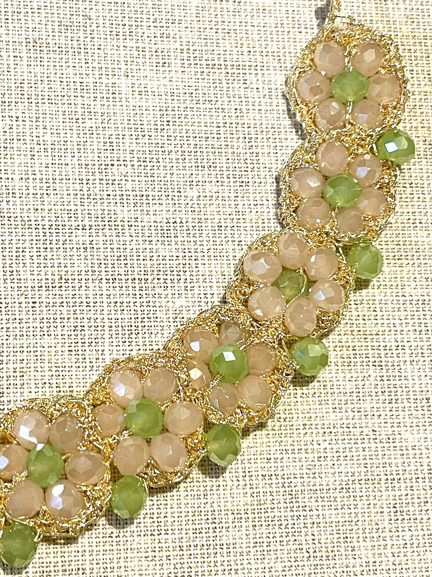 Collier fleurs de perles de verre Rosalia - Aux fleurs de Chloé Collier fleurs de perles de verre Rosalia Collier Collier