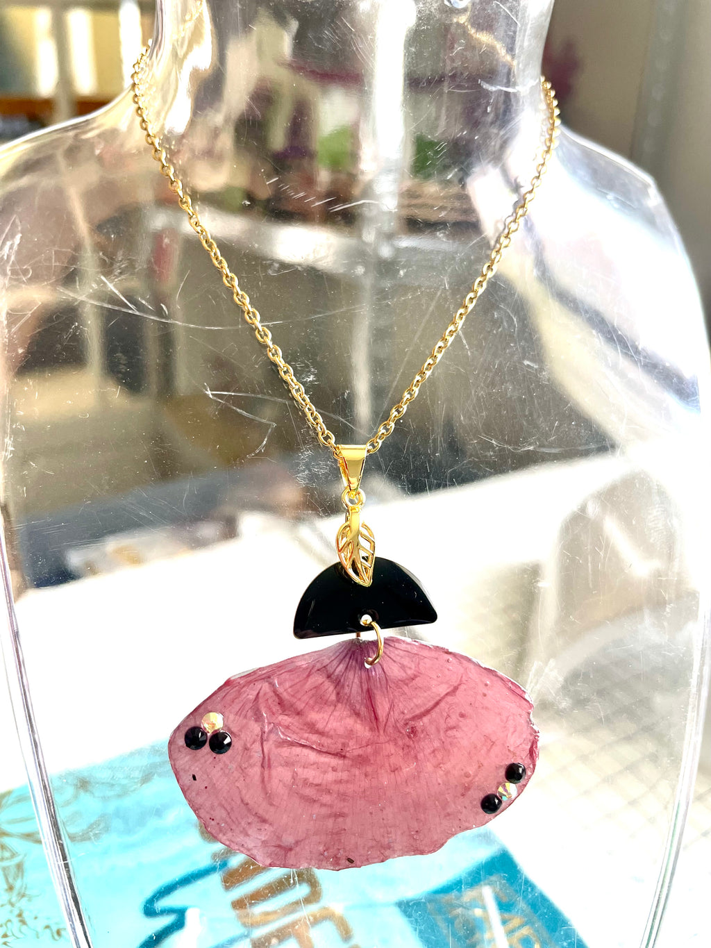 Collier Pétale de Coquelicot Fantasia - Aux fleurs de Chloé Collier Pétale de Coquelicot Fantasia Collier Collier