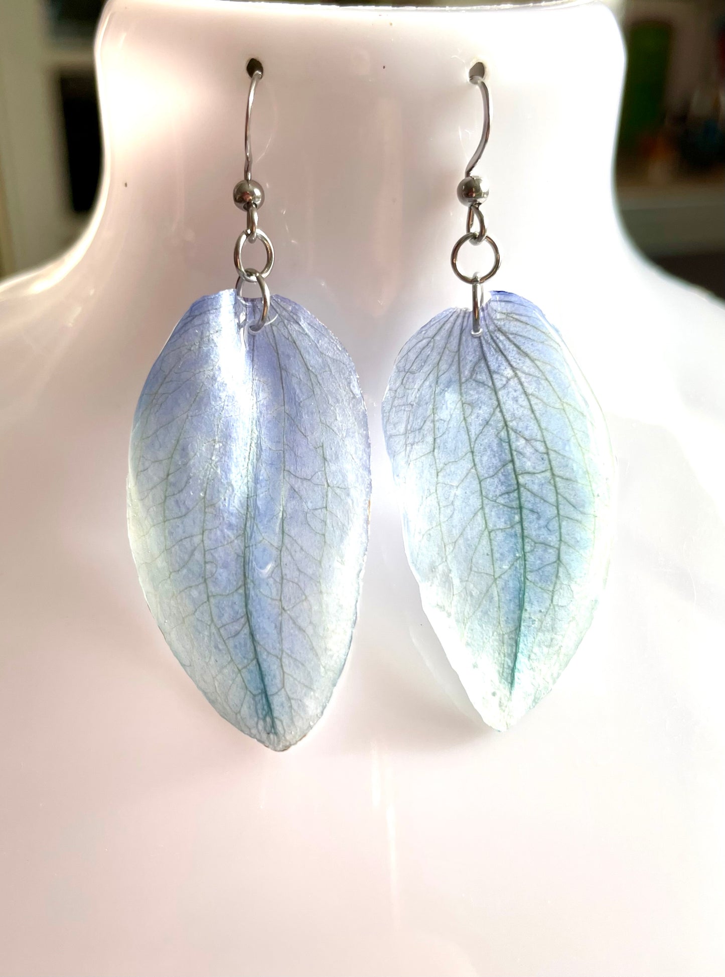 Parure de bijoux pétales Orchidée bleue-vert - Aux fleurs de Chloé Parure de bijoux pétales Orchidée bleue-vert Parure bijoux Parure bijoux