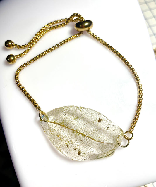 Bracelet dentelle végétale de Magnolia