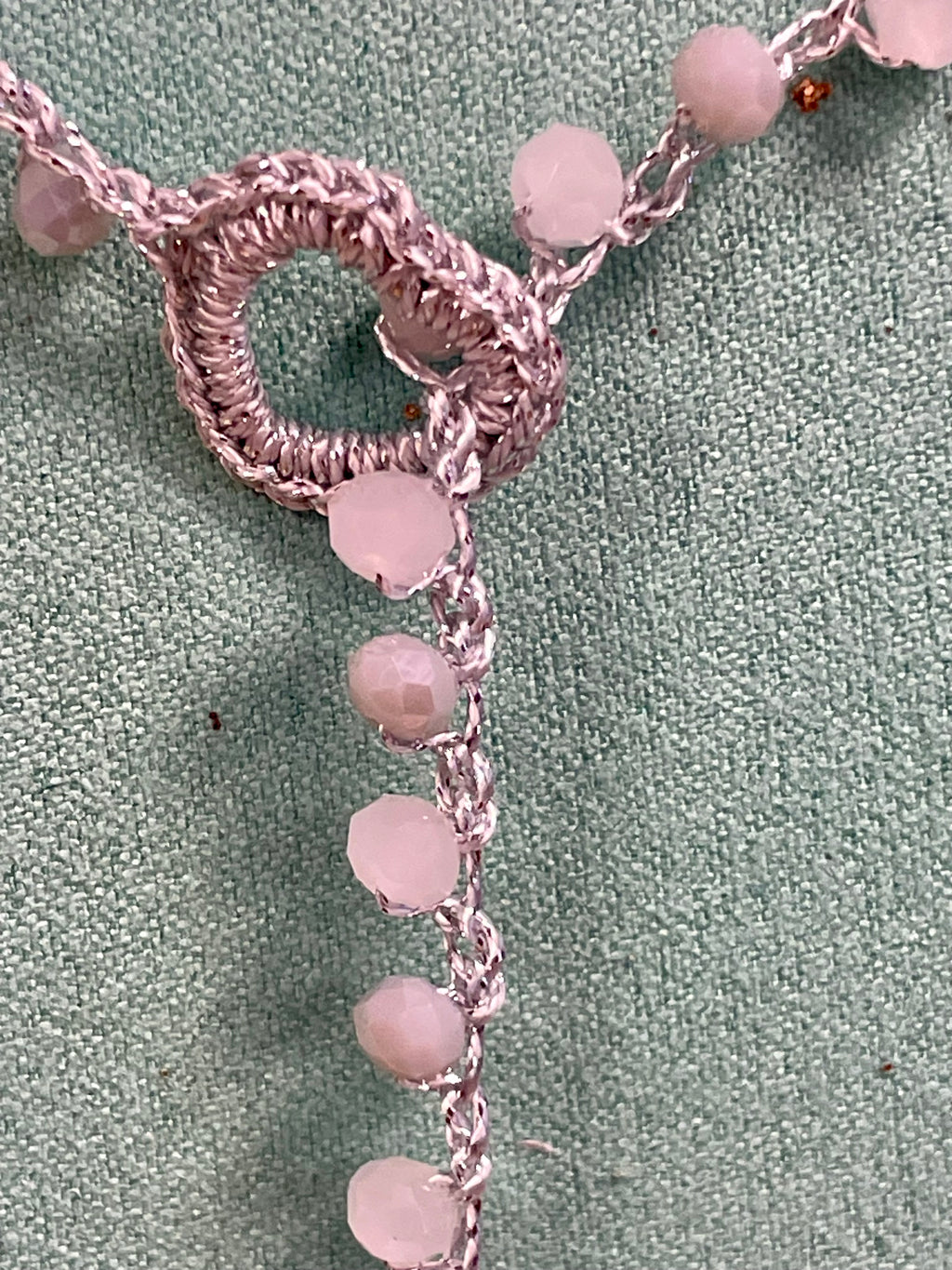 Parure bijou de dos & bracelet perles de verre - Aux fleurs de Chloé Parure bijou de dos & bracelet perles de verre Parure bijoux Parure bijoux