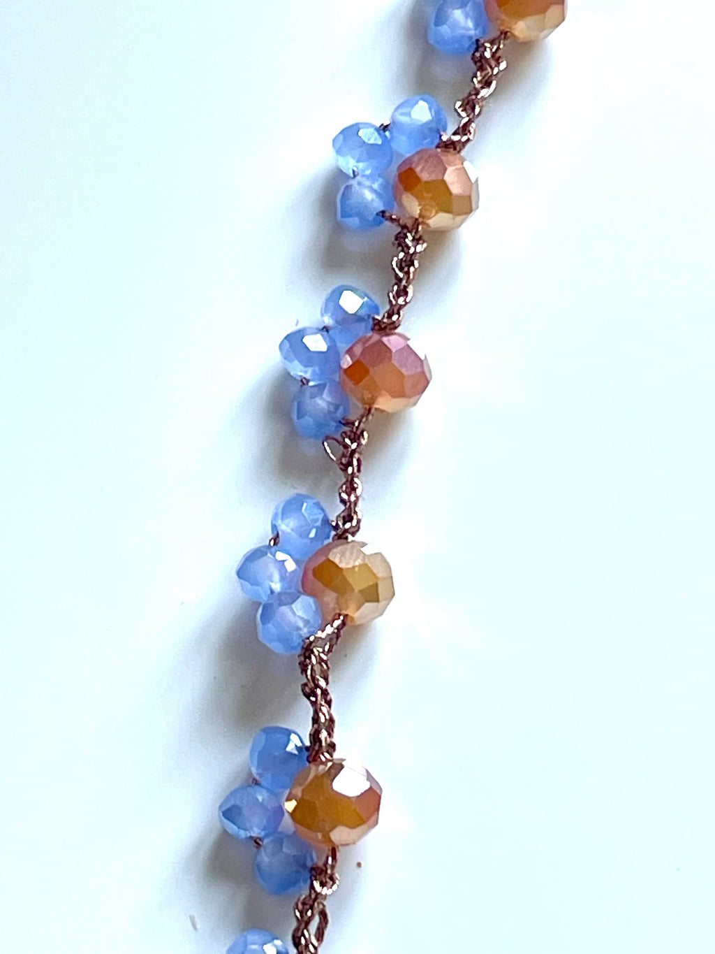 Collier de perles de verre tchèque demies fleurs - Aux fleurs de Chloé Collier de perles de verre tchèque demies fleurs Collier Collier