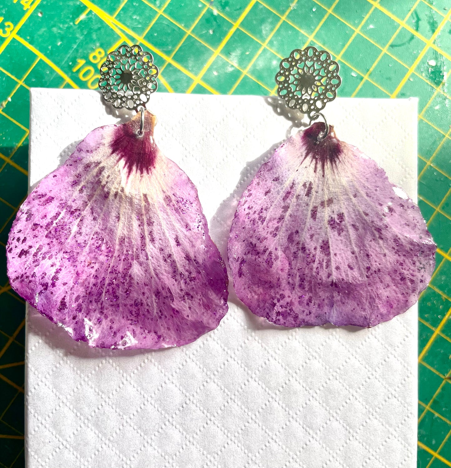 Boucles d’oreilles pétales Hibiscus