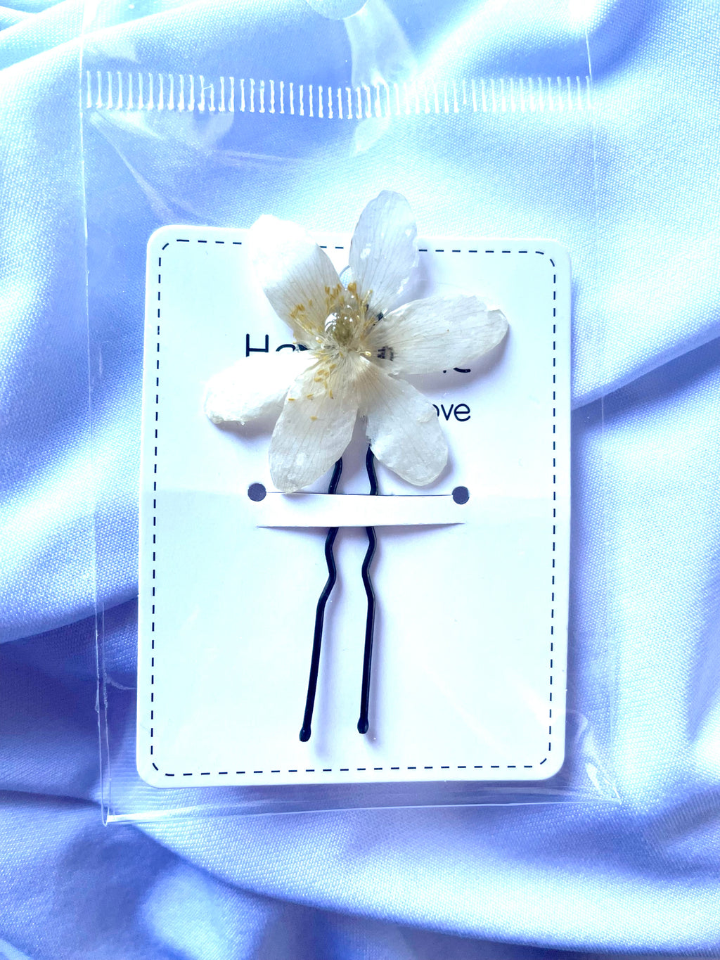 Petite épingle à chignon Anémone des bois - Aux fleurs de Chloé Petite épingle à chignon Anémone des bois Epingle à cheveux Epingle à cheveux