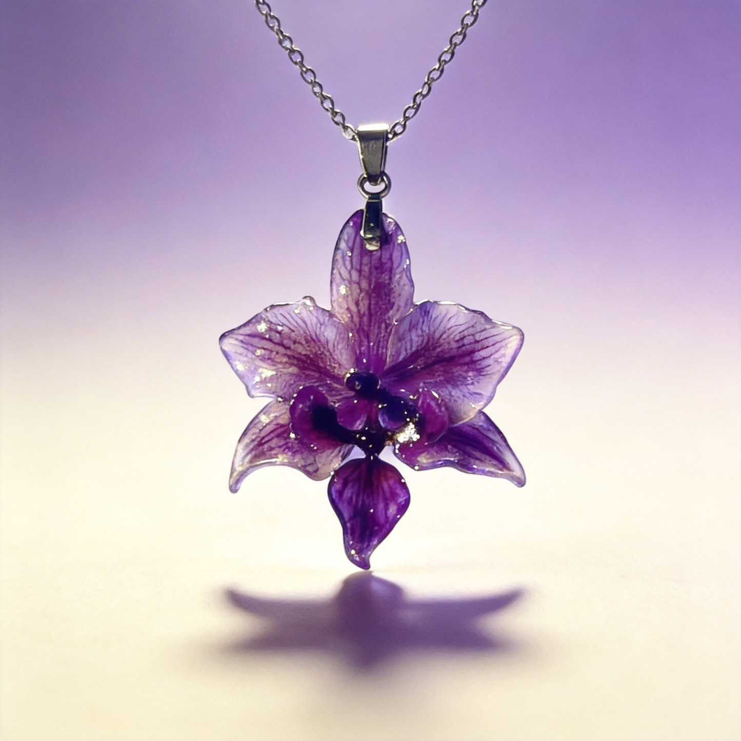 Collier fleur mini orchidée violette