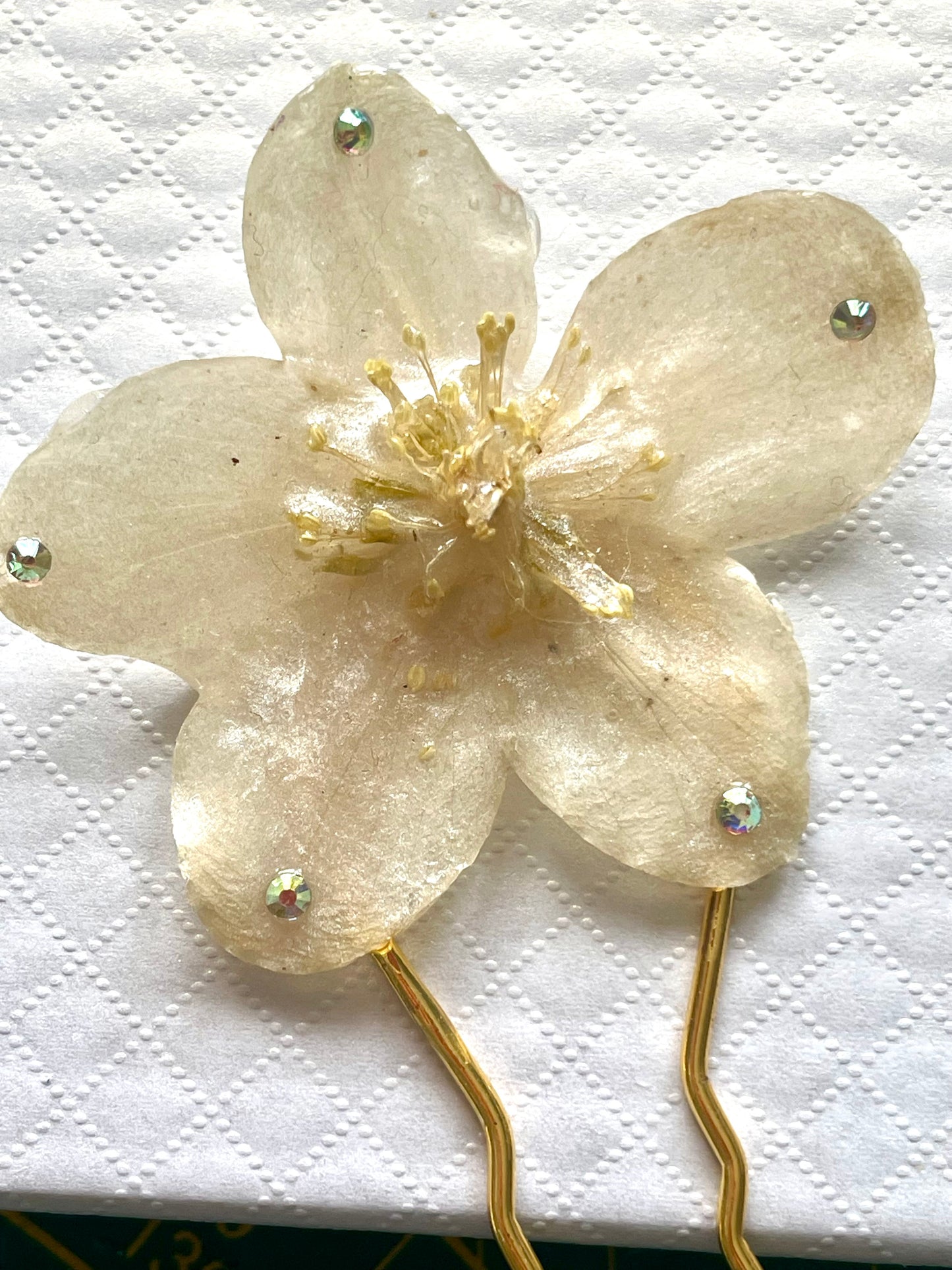 Épingle à cheveux Hellébore