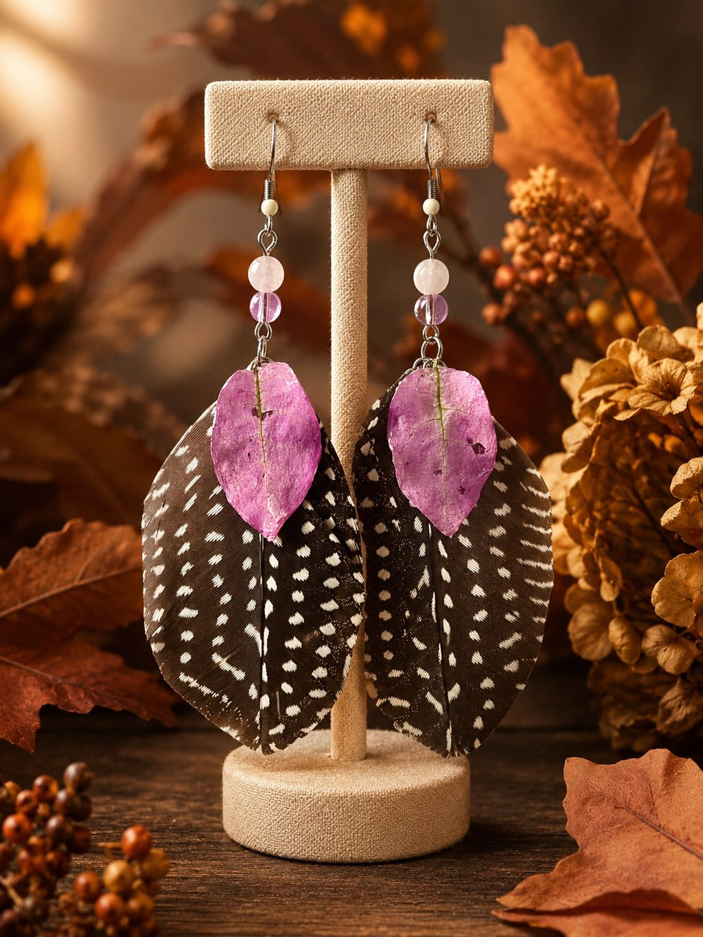 Boucles d’oreilles Bougainvilliers & plumes