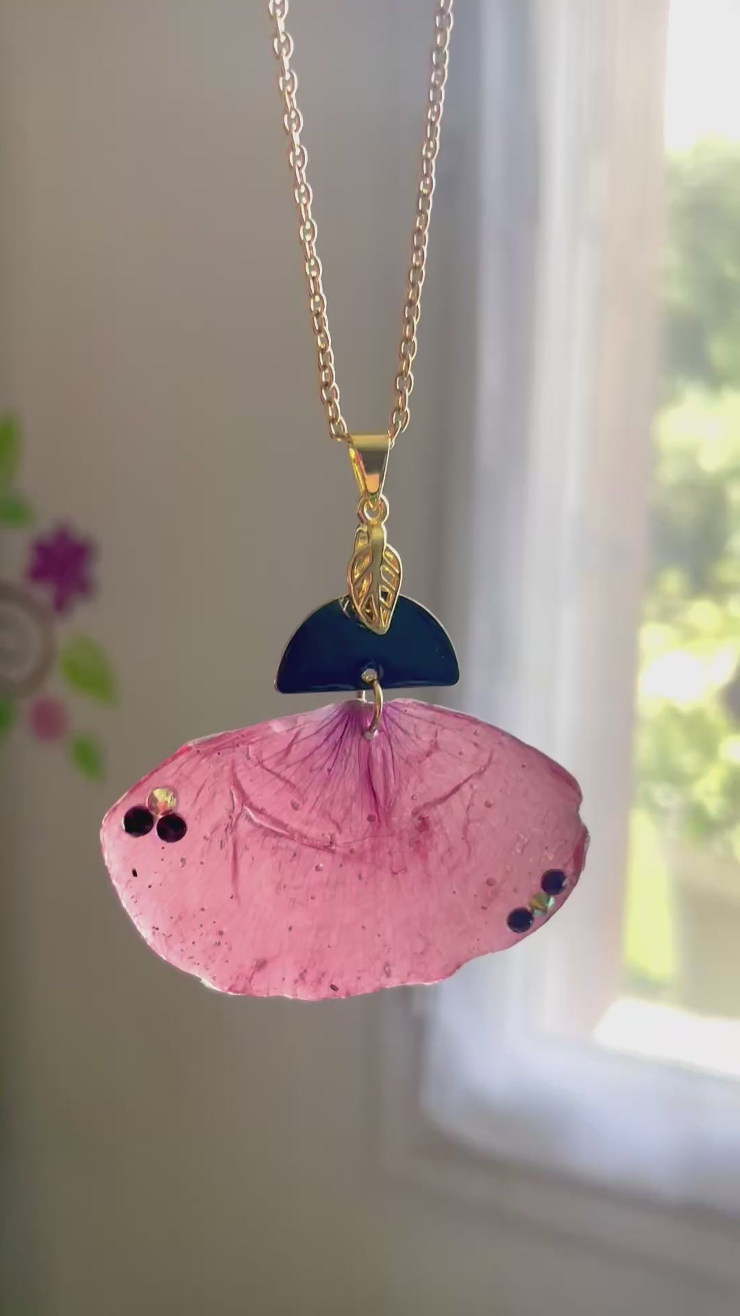 Collier Pétale de Coquelicot Fantasia